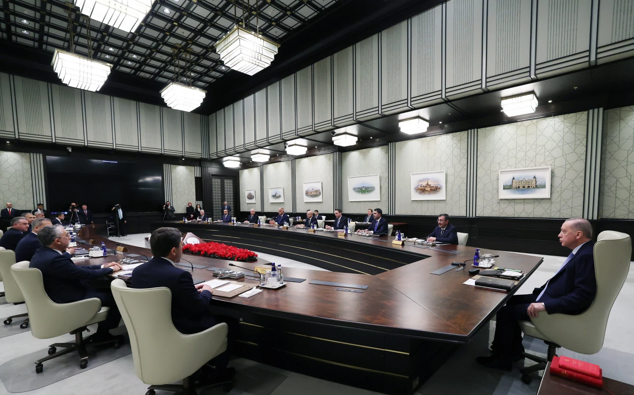 Cabinet meeting to focus on Syria, terrorism, minimum wage