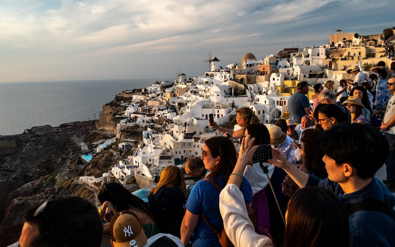 Greece to tackle overtourism, short-term leasing with new measures