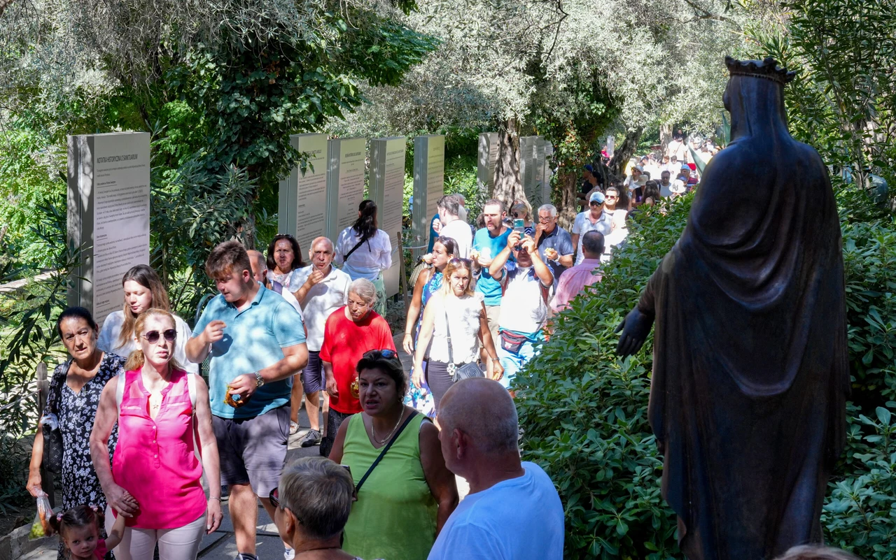 Assumption ceremony held at Türkiye's famous House of Virgin Mary