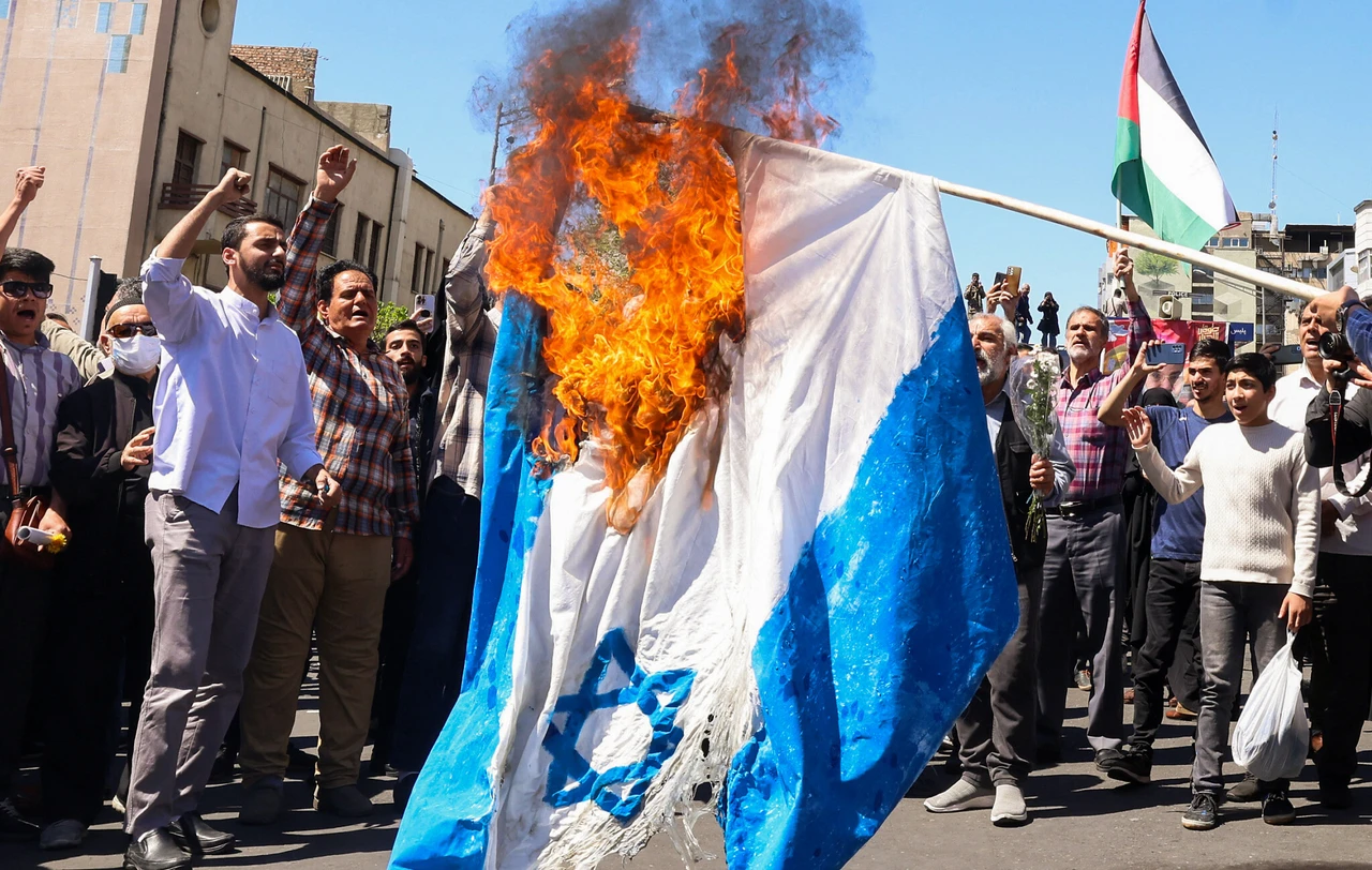 Fears of Iranian retaliation drive Israelis to stockpile food, seek psychological support