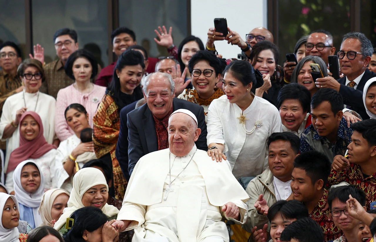 Pope Francis urges climate action, unity in Jakarta