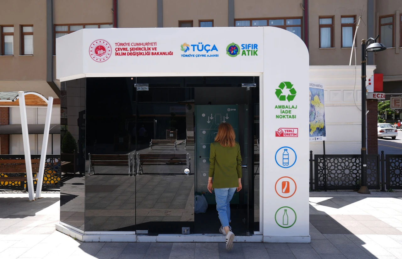 Türkiye's new deposit system to recycle 25B packages, save $611M