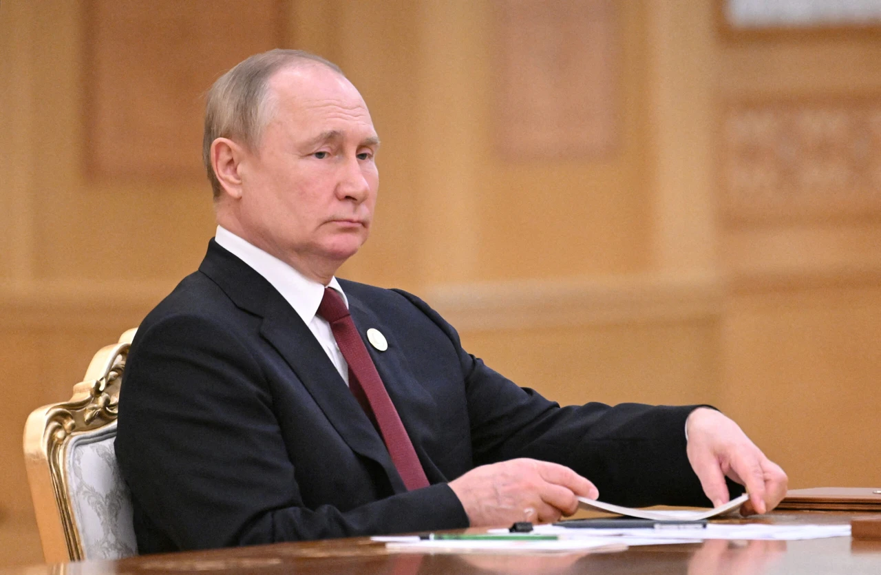 Putin orders army to dislodge Ukrainian troops from Russian territory