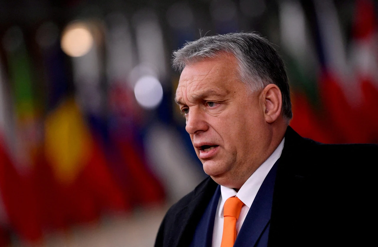 Hungarian PM warns EU "heading towards war" in Ukraine