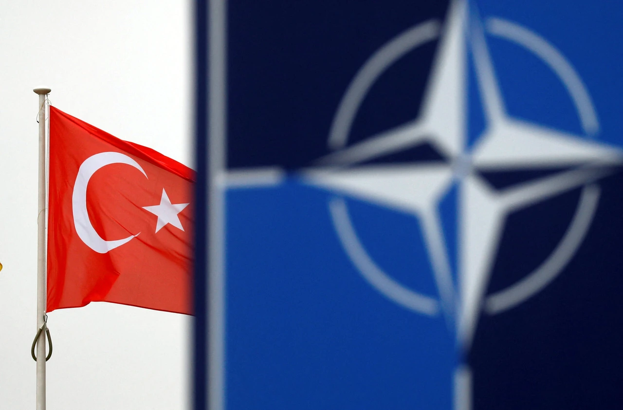 Turks view NATO favorably despite 80% holding negative views of US: Survey