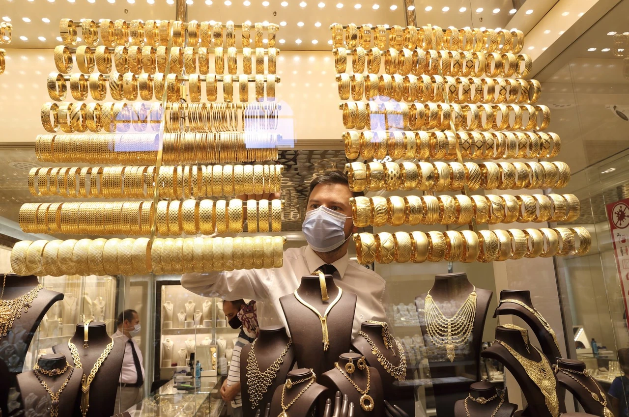 All eyes on US report for determining gold prices amid Fed Rate cut speculation