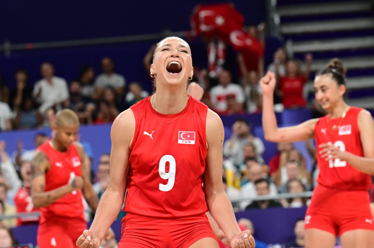 All about Meliha Diken, Turkish women's volleyball team's outside hitter