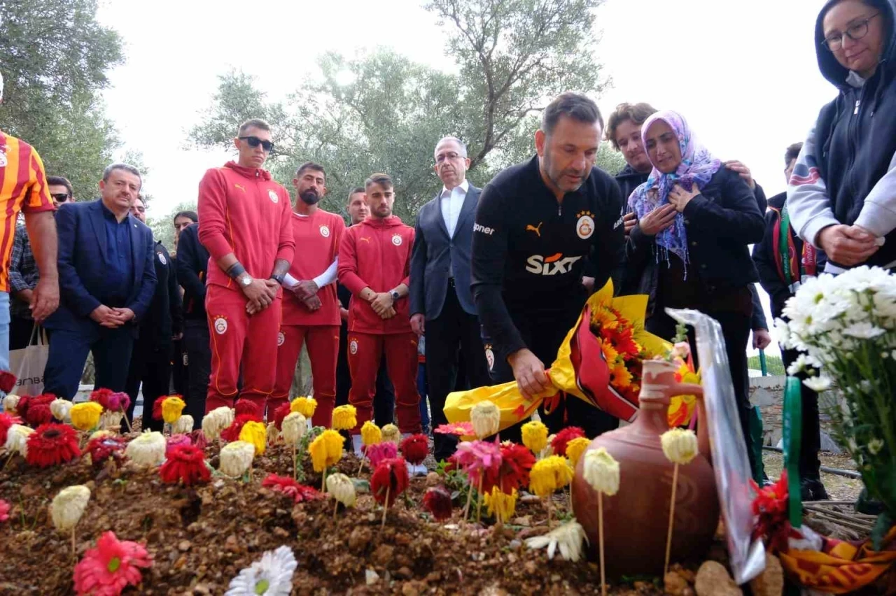 Galatasaray pays respect to young fan who died in traffic accident on way to match