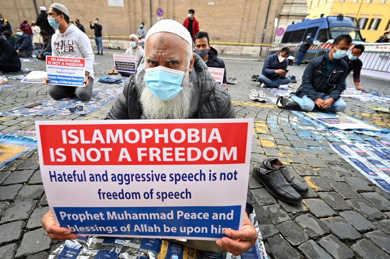 Gaza violence spurs rising Islamophobia across Europe, report finds