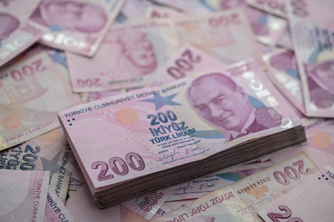 Photo shows a stack of 200 Turkish lira banknotes