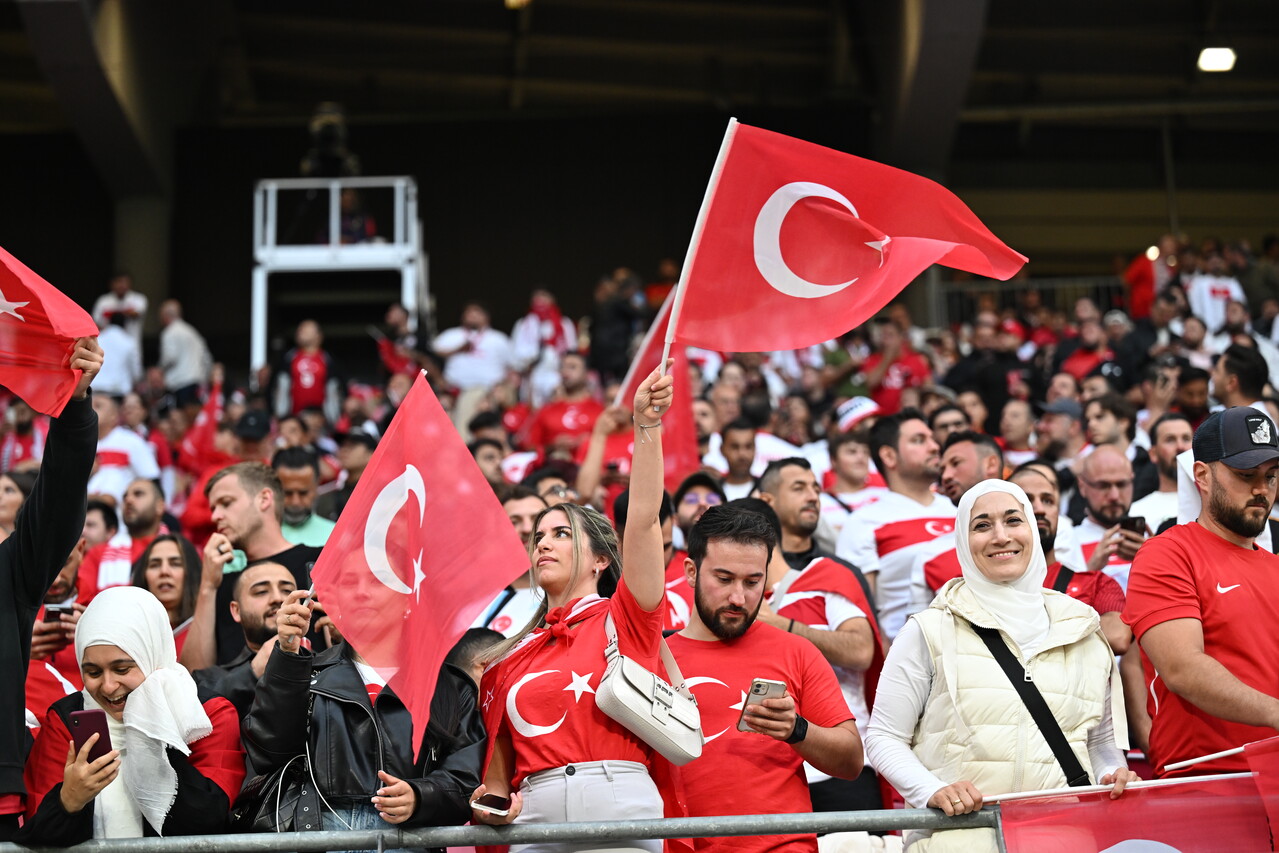Türkiye-Netherlands Euro 2024 quarter-final spurs 550% Berlin flight surge