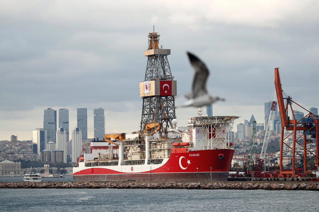 Türkiye strengthens global oil, gas exploration with agreements in 4 countries