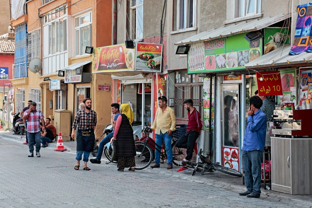 $8.5M US fund supports Syrian refugees in Türkiye's waste management project