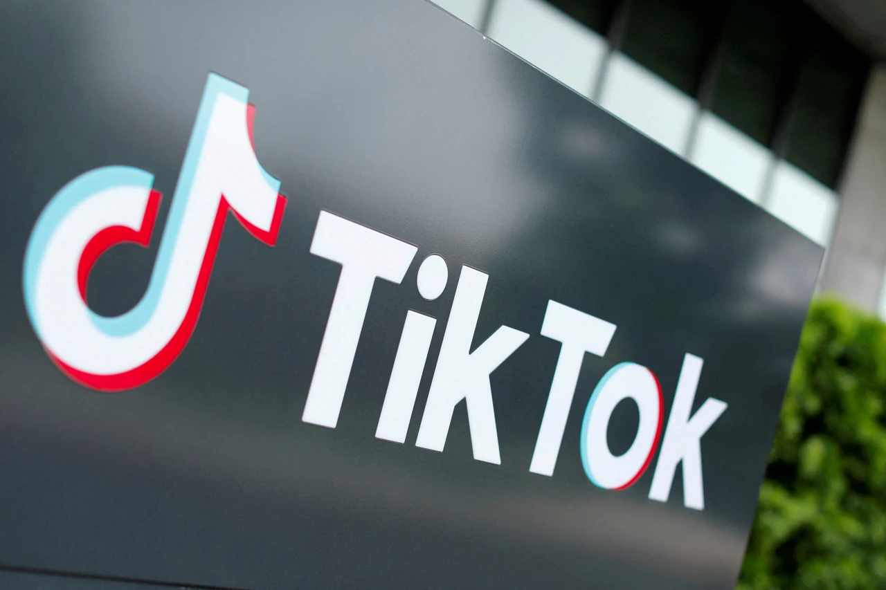 Türkiye won't ban Tiktok yet, minister reveals