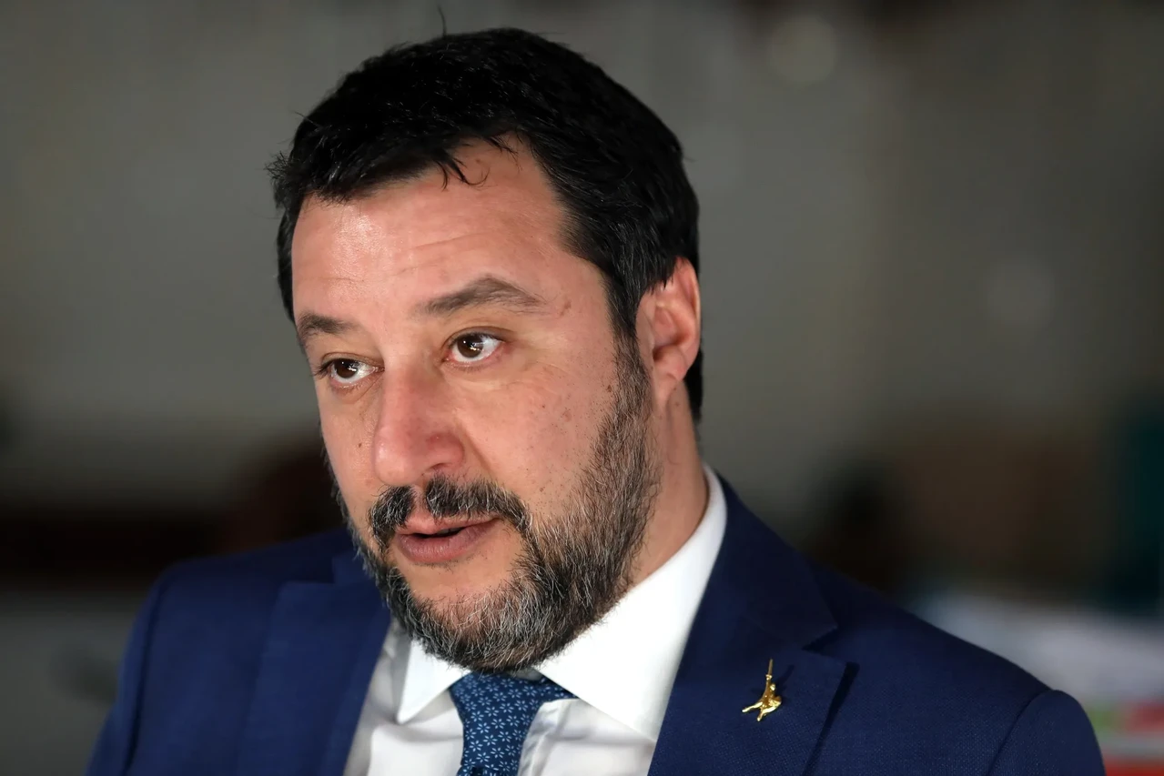 Italy's deputy PM faces possible jail time for blocking migrant boat