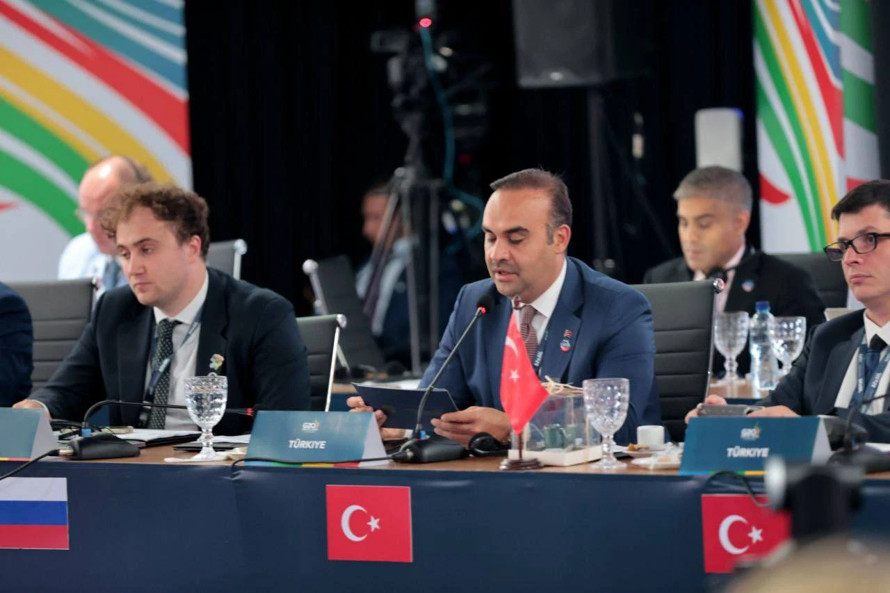 Turkish minister attends G-20 Digital Economy ministerial meeting in Brazil