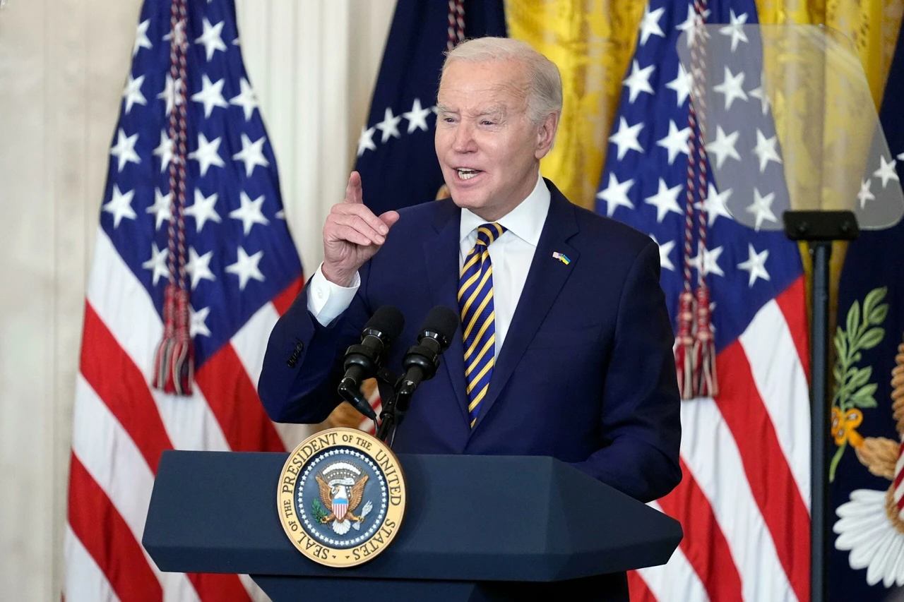 Biden warns of Kremlin's Influence as Ukraine funding hangs in the balance