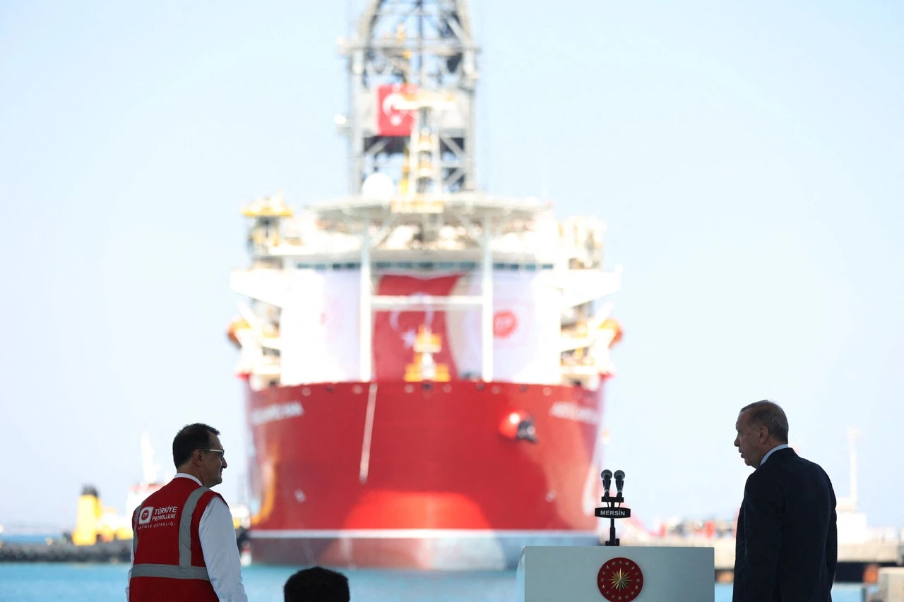 Türkiye's new 300-meter ship set to boost natural gas production by 82%