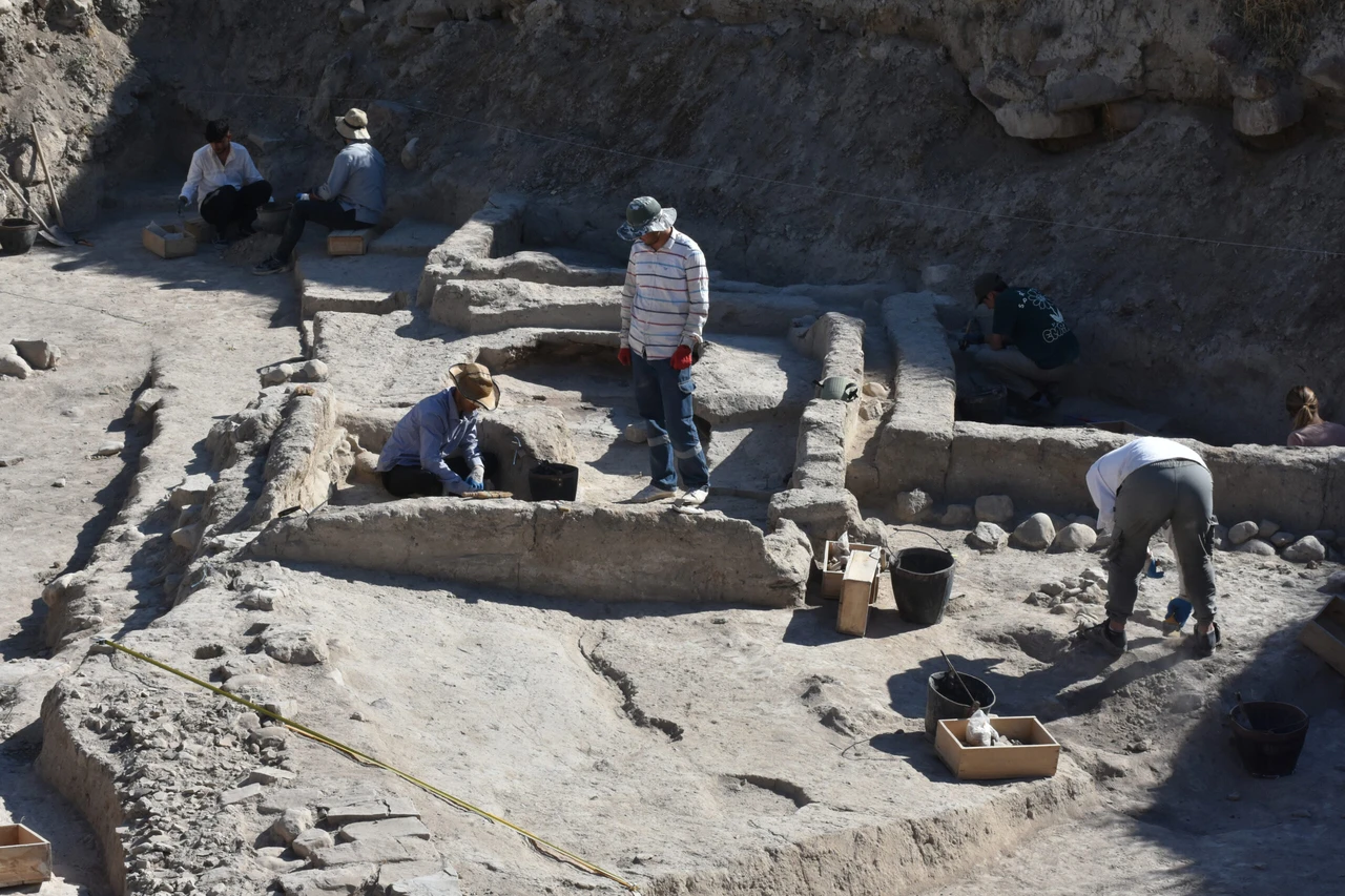 6,400-year-old giant furnace discovered at Arslantepe Hoyuk in Türkiye