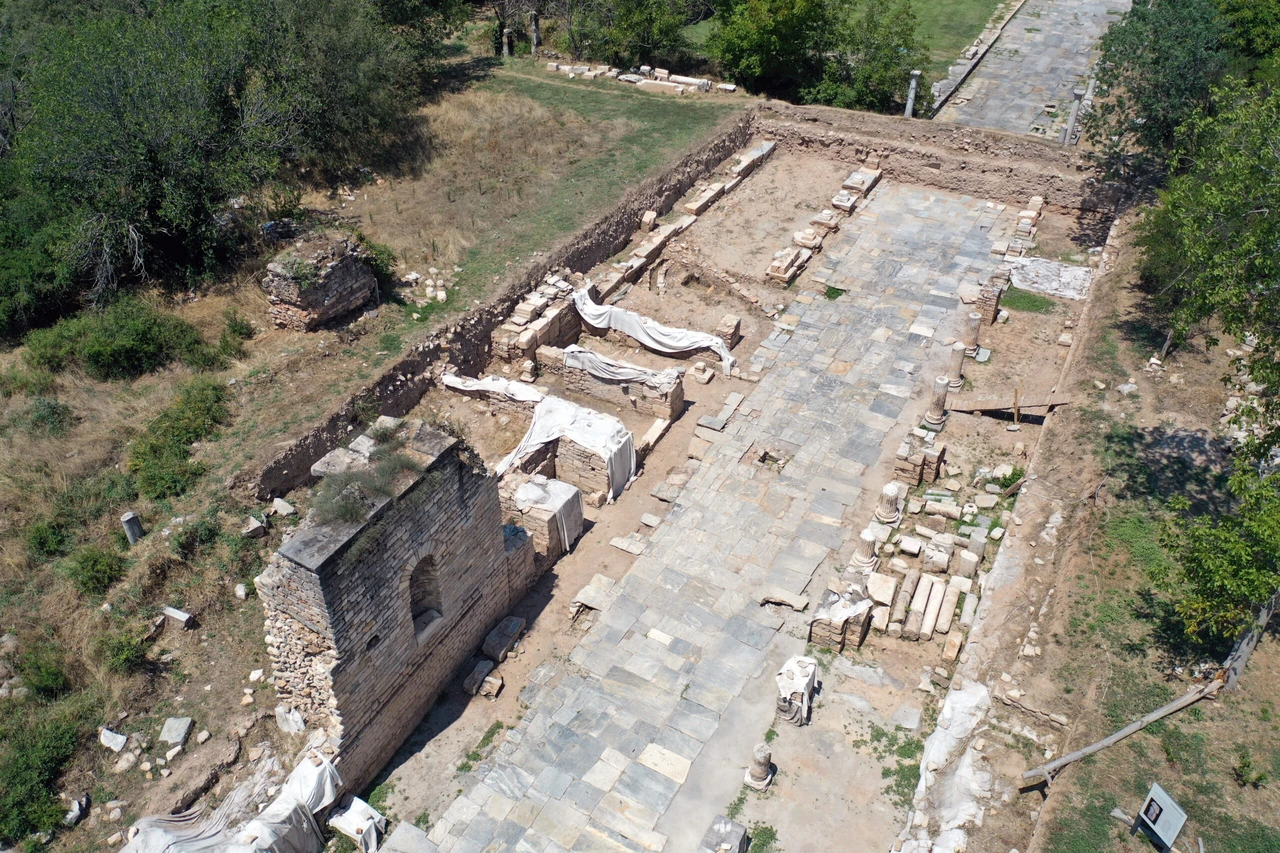 Traces of a medieval market discovered in Türkiye's ancient city of Aphrodisias