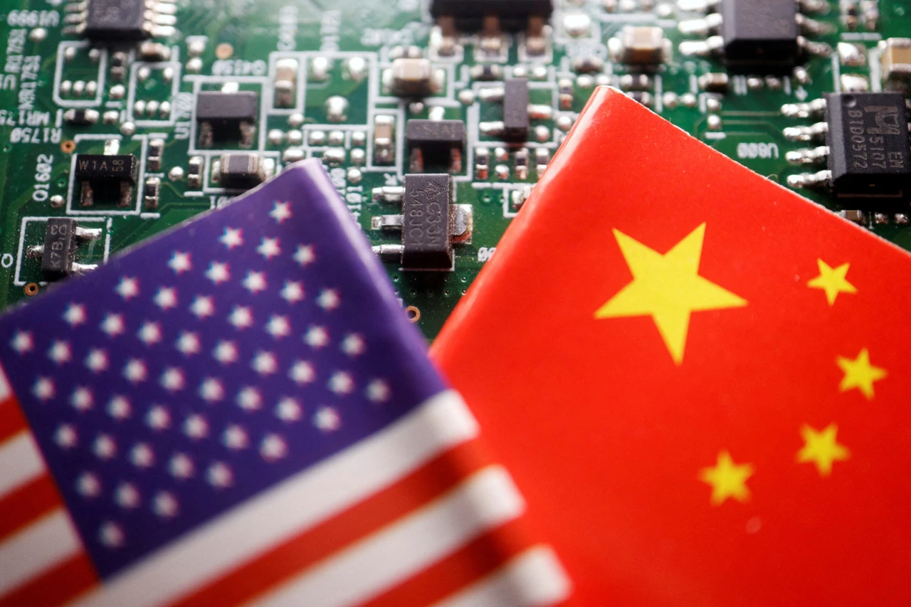 US considers restrictions on China's access to AI memory chips