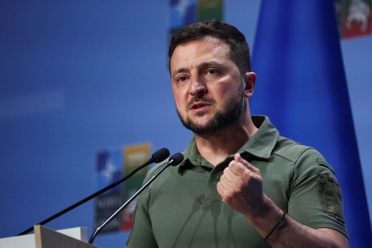 Ukraine's President Zelenskyy uses F-16s to intercept Russian missiles