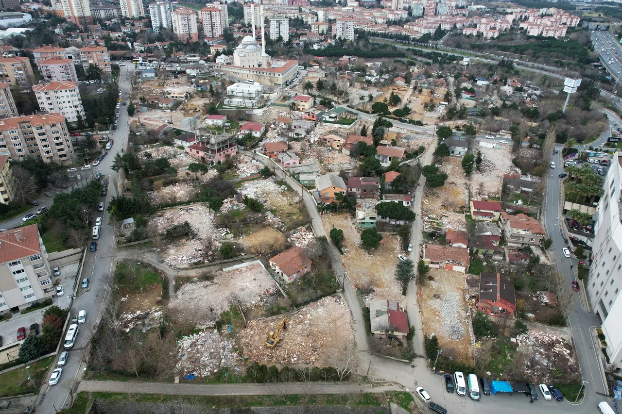 Millions of homes at risk in Türkiye: Urgent need for urban renewal