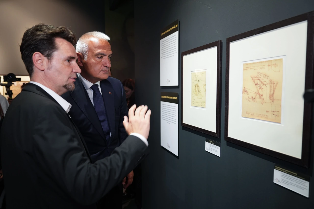 Istanbul Culture Route Festival kicks off with tourism minister, global artists in attendance