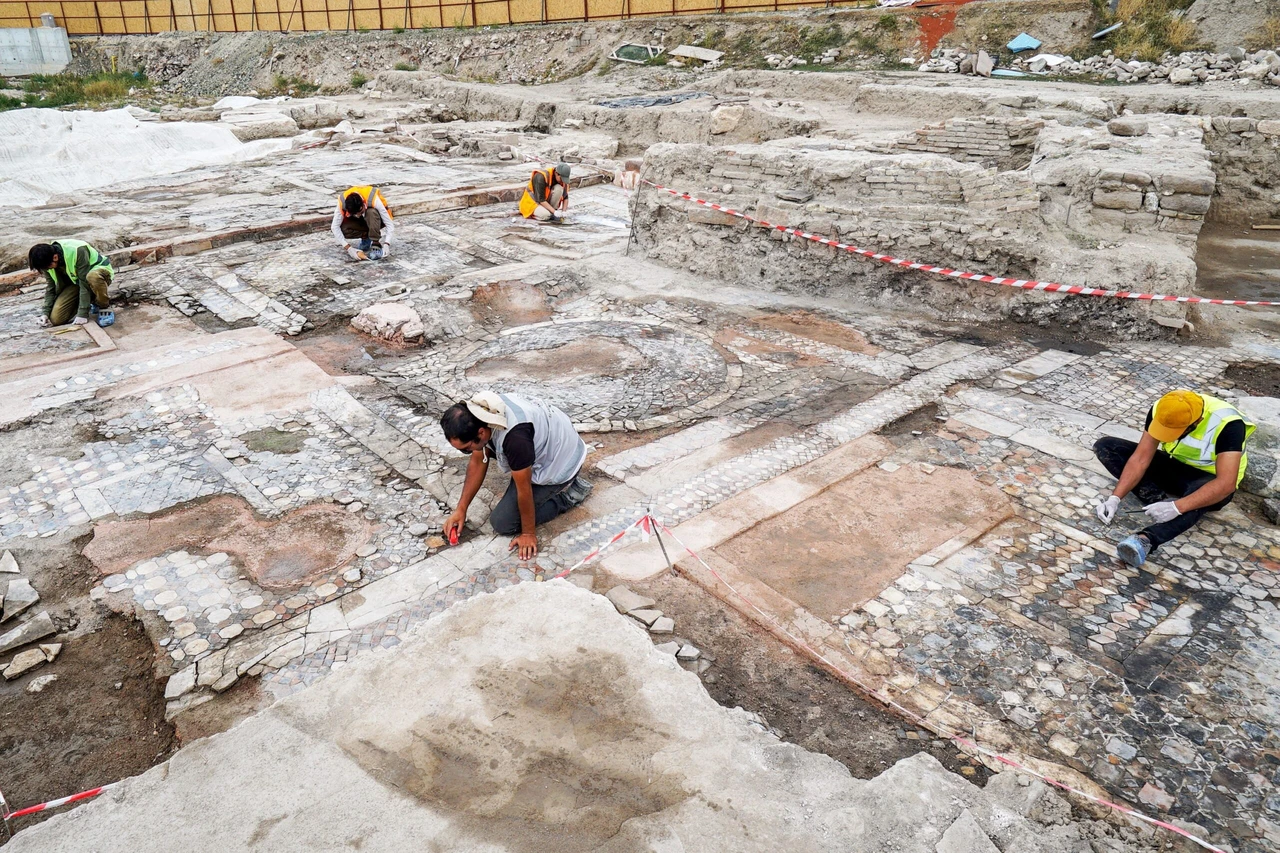 Konya's 5th-century mosaic, artifacts to boost tourism