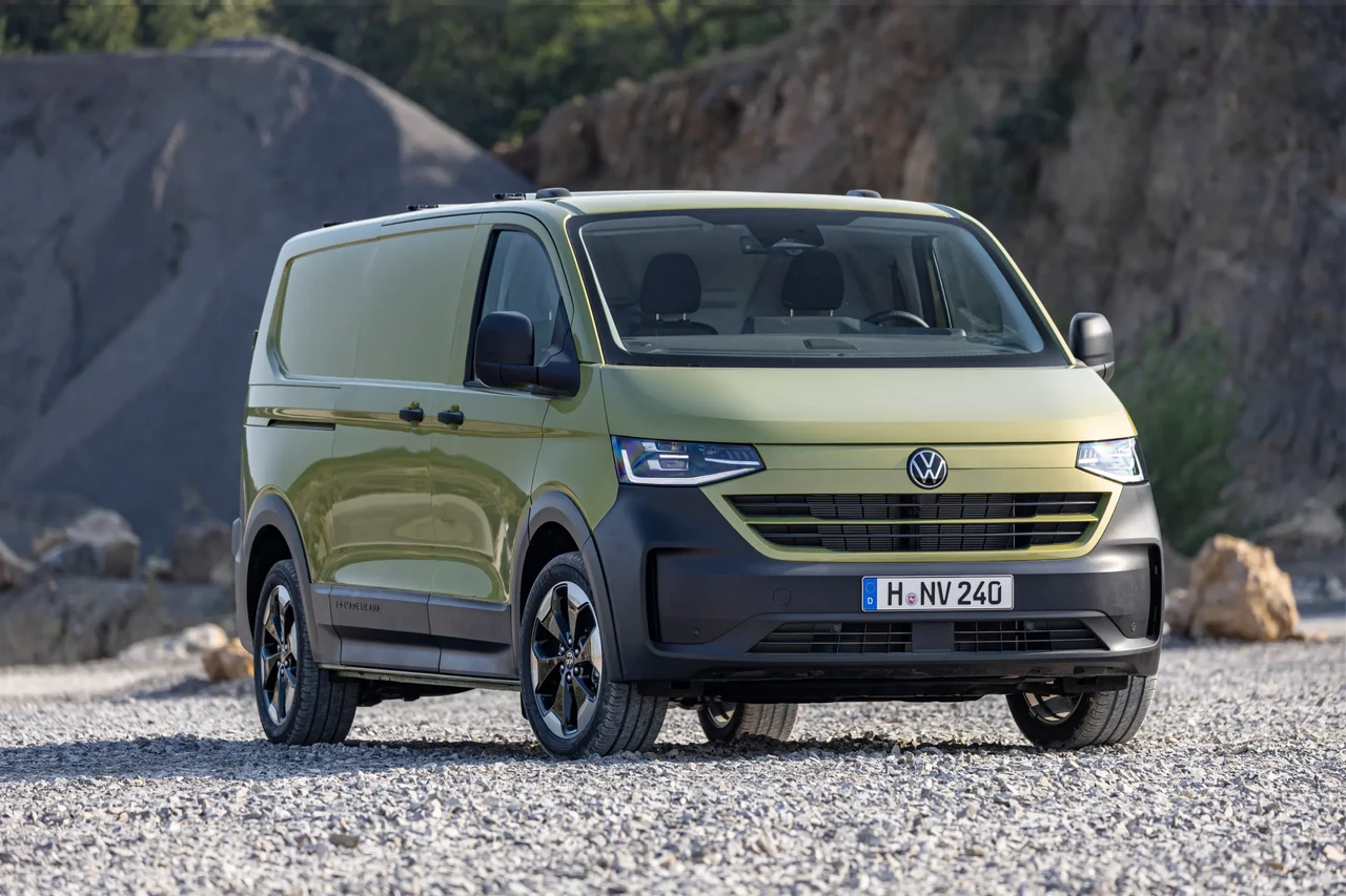 Volkswagen to build new Caravelle Bulli in Türkiye in partnership with Ford