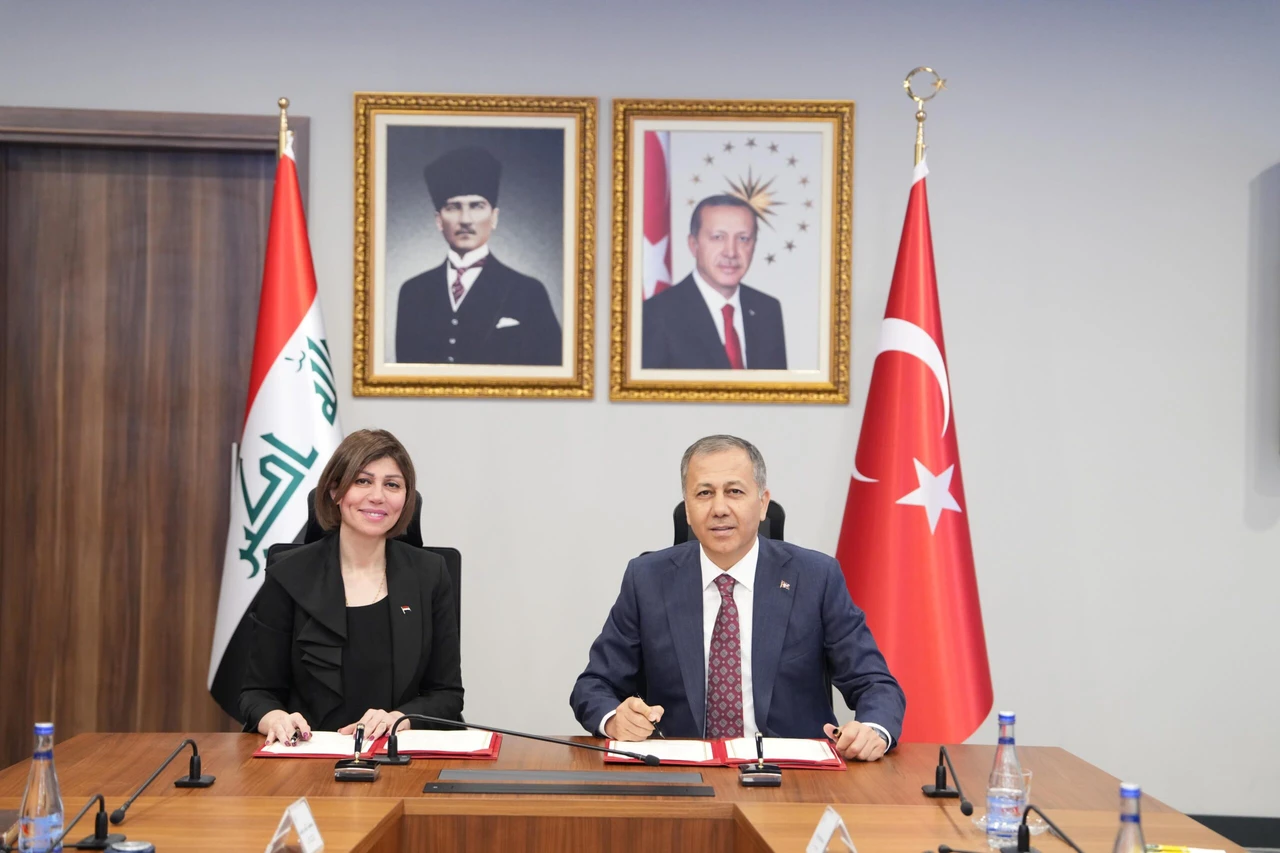 Türkiye and Iraq sign agreement for voluntary return of Iraqi citizens