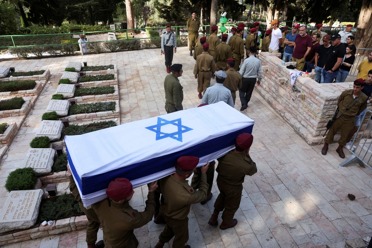 4 Israeli soldiers killed in clashes with Hezbollah