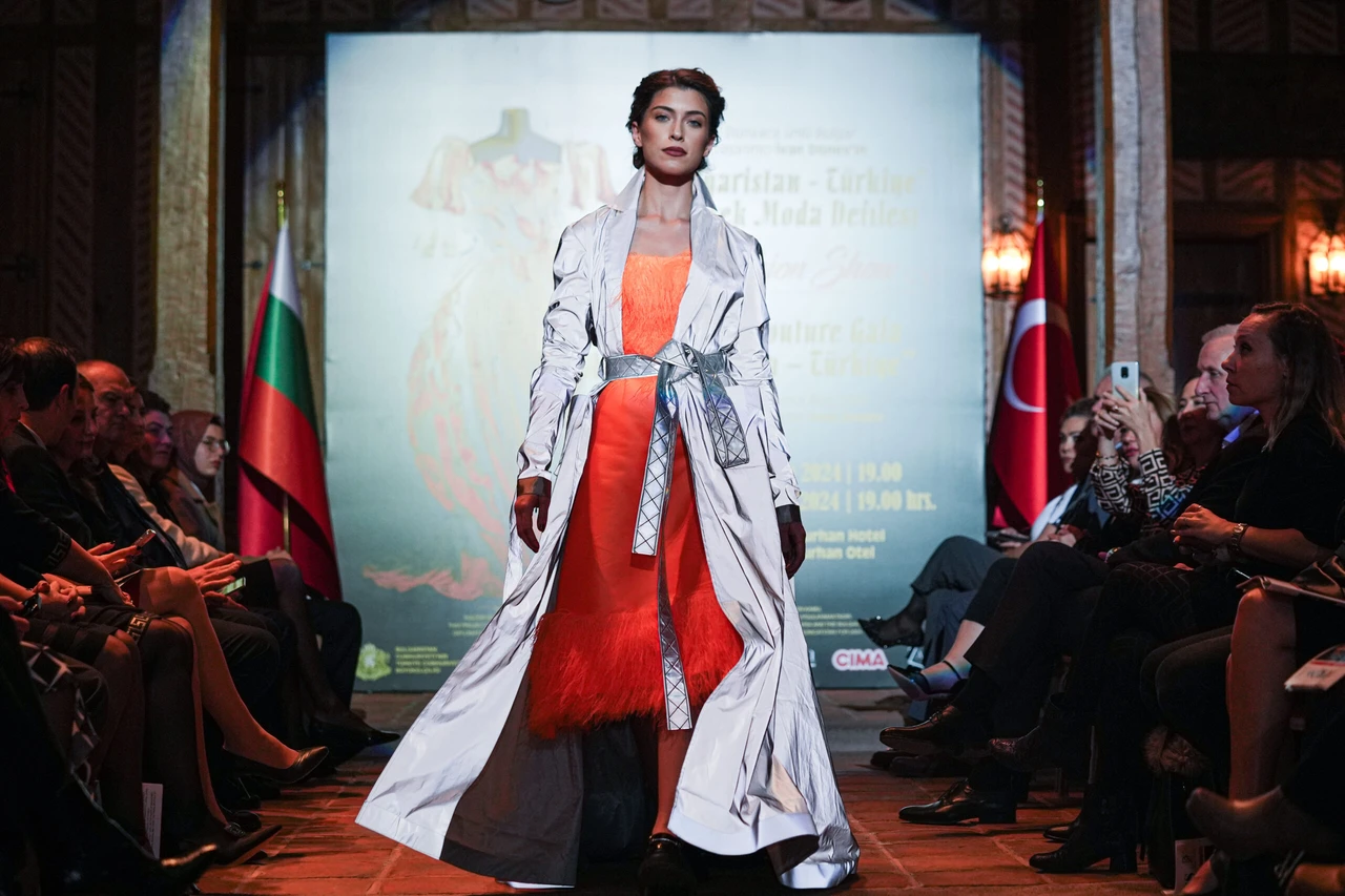 Model at the "Bulgaria-Türkiye Haute Couture Fashion Show" organized by the Embassy of Bulgaria in Ankara, Türkiye, November 18, 2024. (AA Photo)