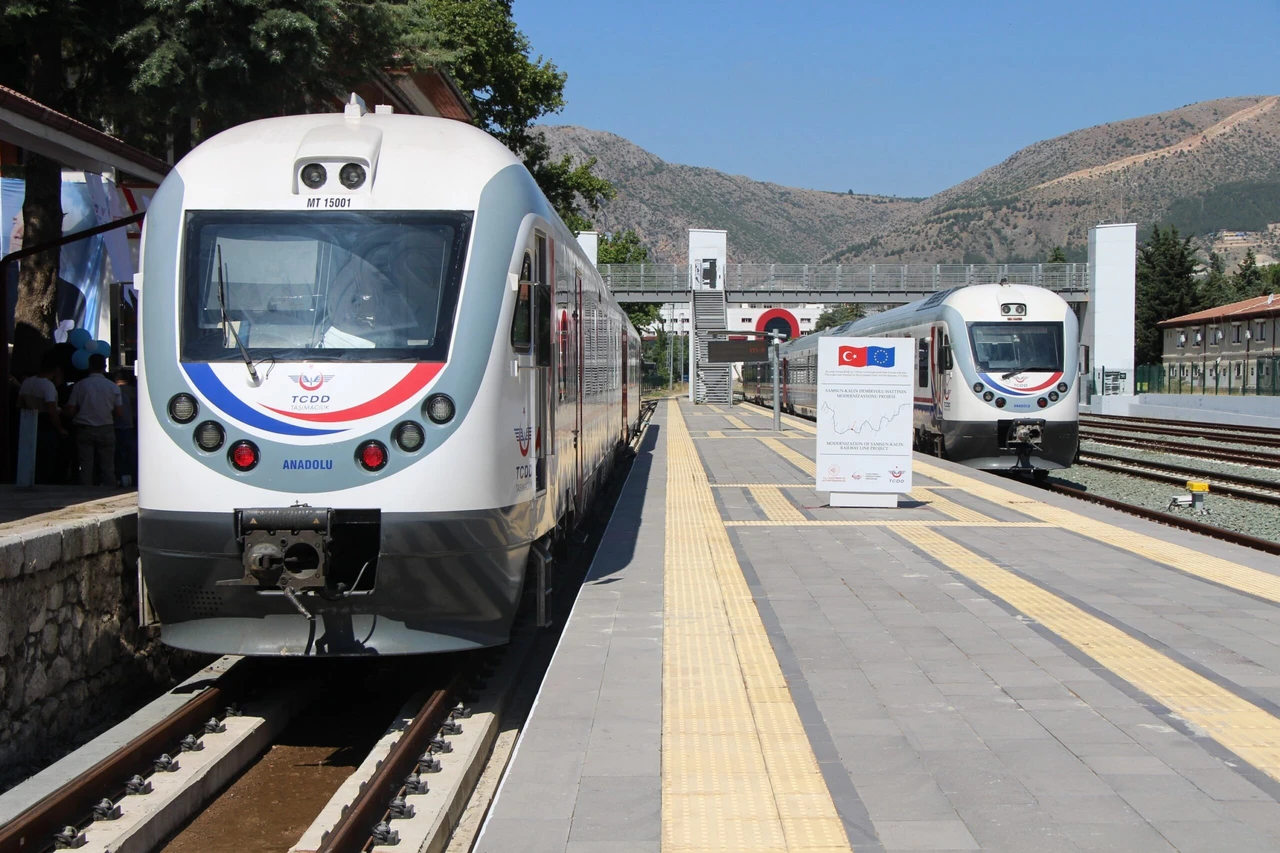 Photo shows Turkey Trains wait at a station