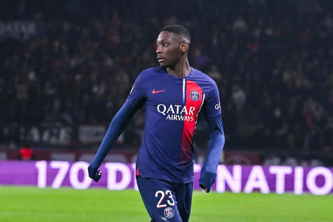 Kolo Muali of Paris Saint-Germain (PSG) in action during a match against Lyon