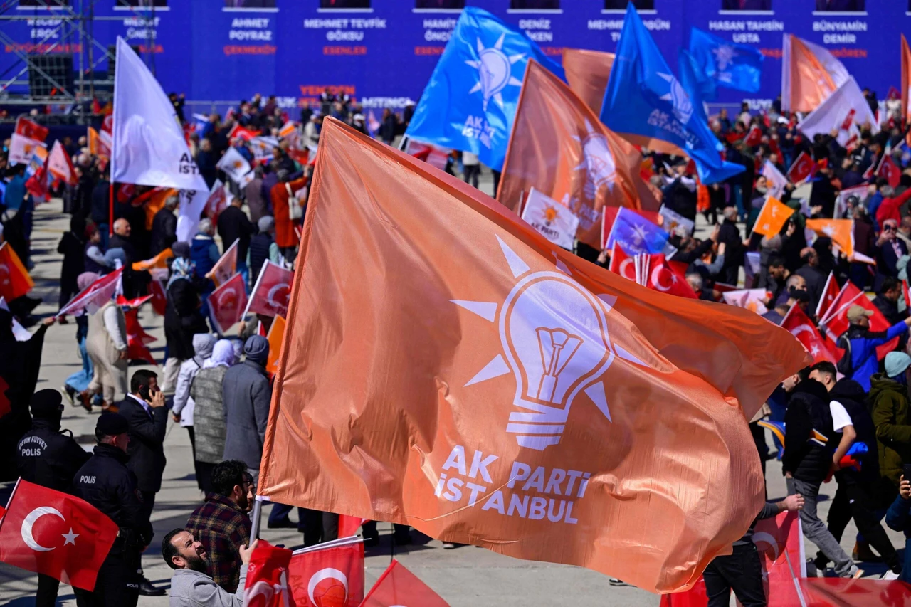 Ruling AK Party plans overhaul in cadres, methodology and communication