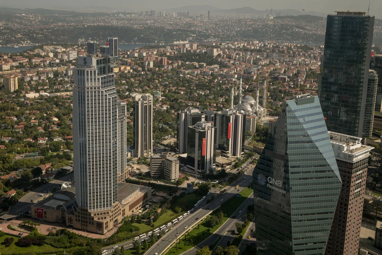 Türkiye Wealth Fund plans full rollover of syndicated loan