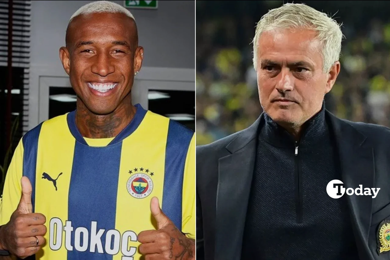 Fenerbahce head coach Jose Mourinho (L) and the club’s new signing, Brazilian midfielder Anderson Talisca (R)