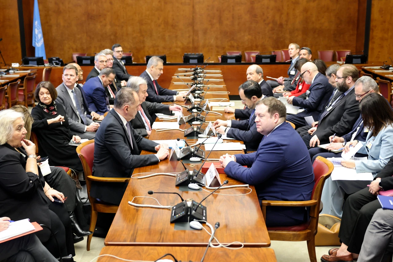 Unofficial Cyprus talks continue on second day in Geneva under UN's Guterres 2 Unofficial Cyprus talks continue on second day in Geneva under UN's Guterres