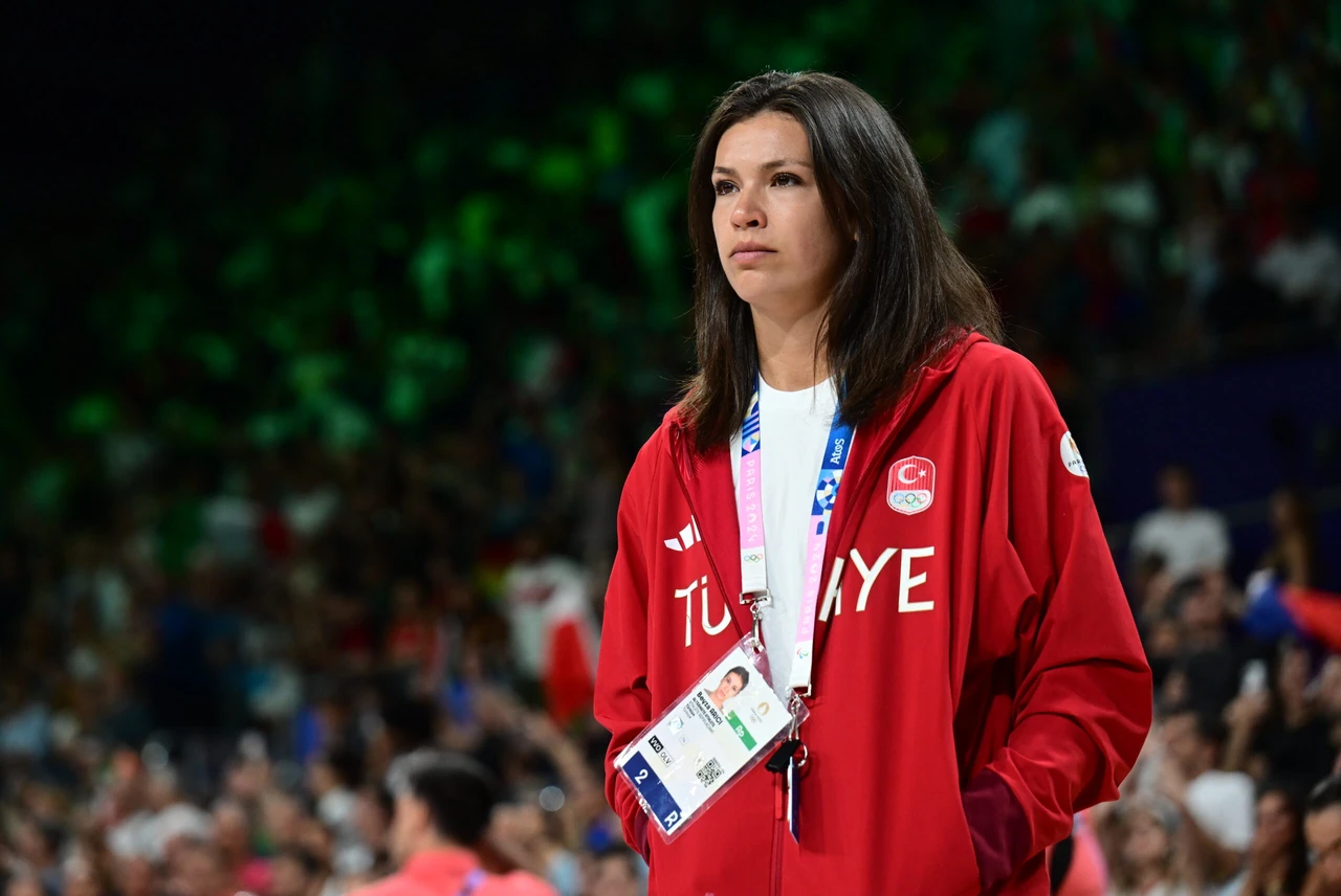 Who is Turkish women's volleyball team's young talent, Beyza Arici