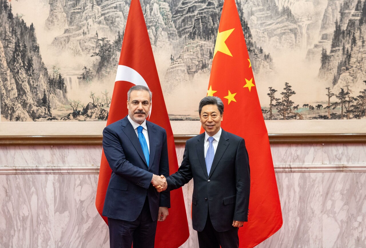 FM Fidan bolsters Türkiye-China ties in Beijing