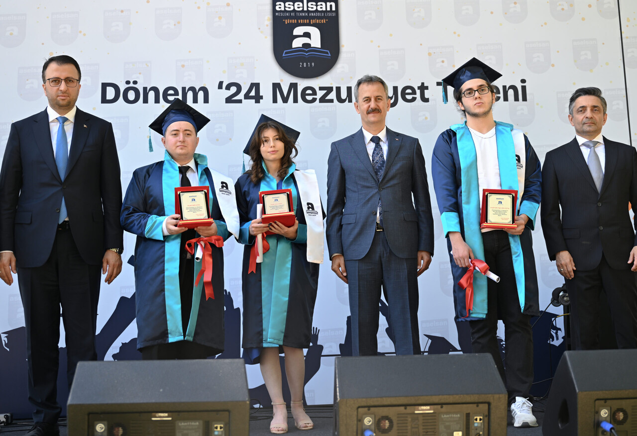 Aselsan celebrates graduation of first students from its vocational and technical school