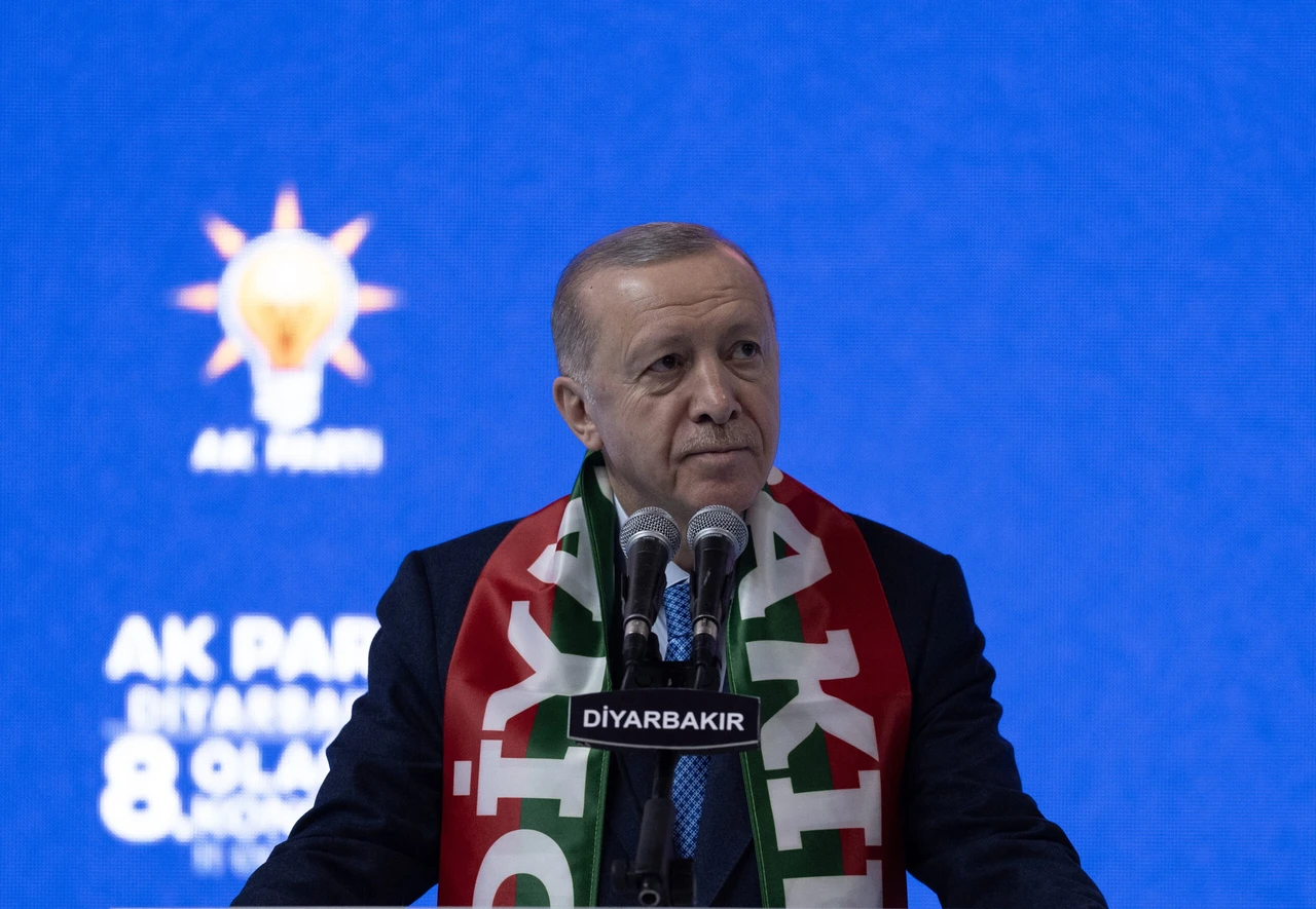 Erdogan stresses national unity, vows end to terrorism at AK Party Congress