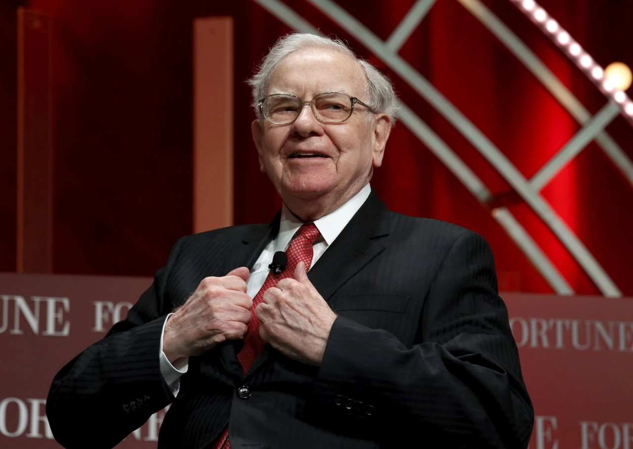 Warren Buffett's Berkshire tops Fed in Treasury holdings