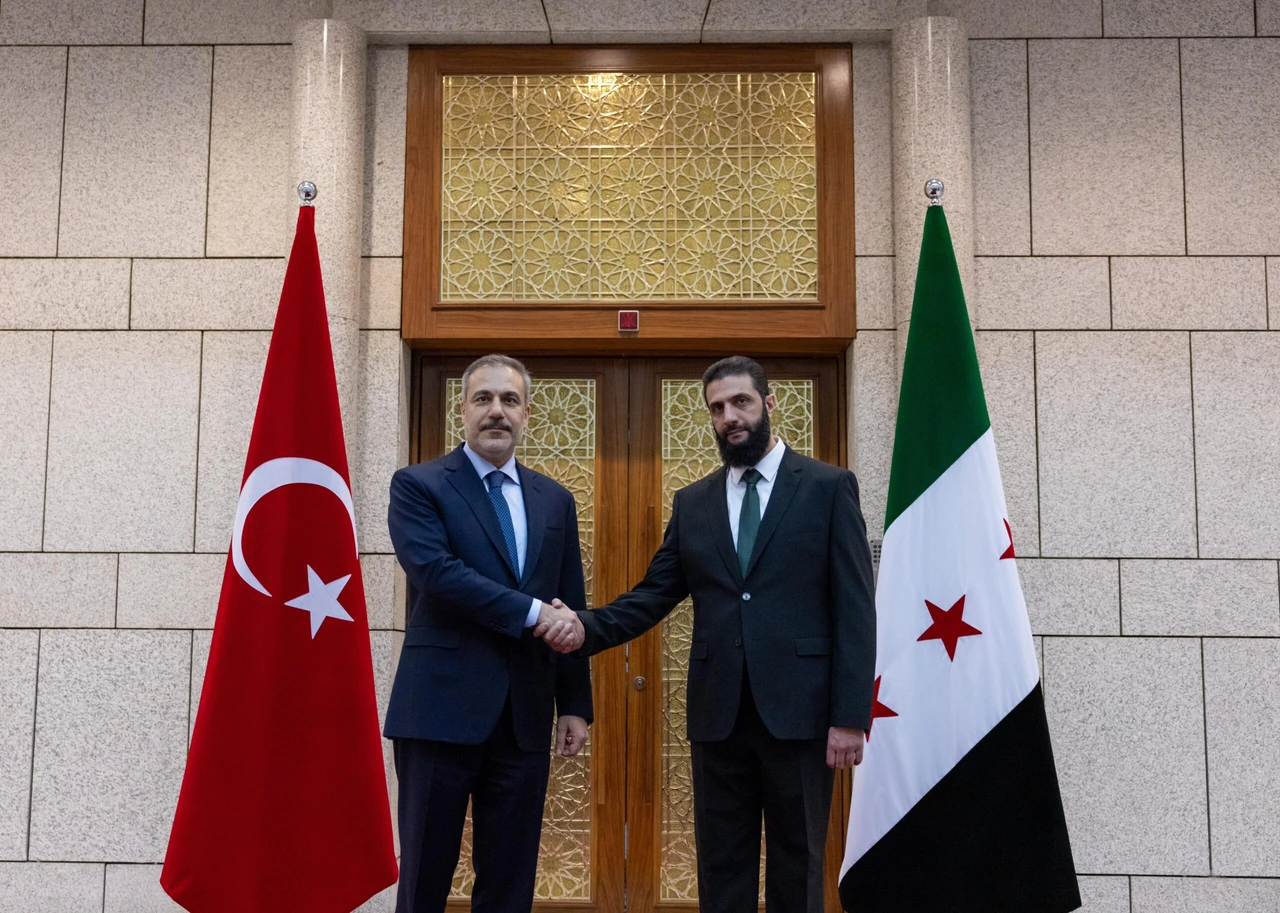 FM Fidan meets with HTS leader Ahmed al-Sharaa in Syria's Damascus