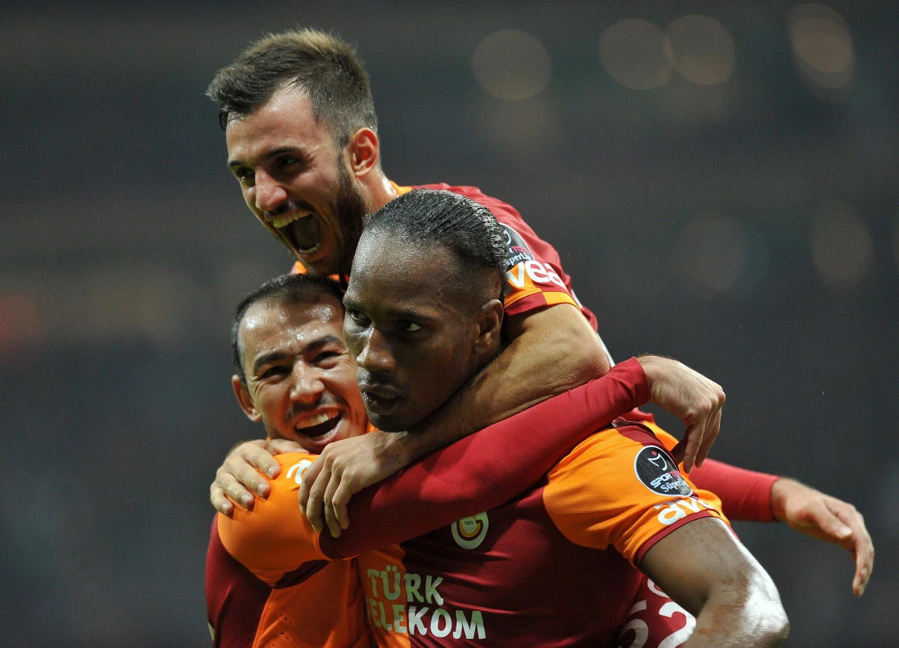 Drogba defends 'dad' Jose Mourinho after Galatasaray's racism accusations