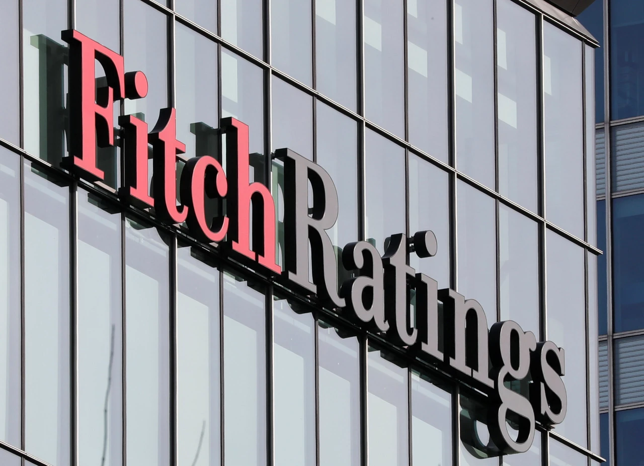 Fitch upgrades Azerbaijan's credit rating to 'BBB-'