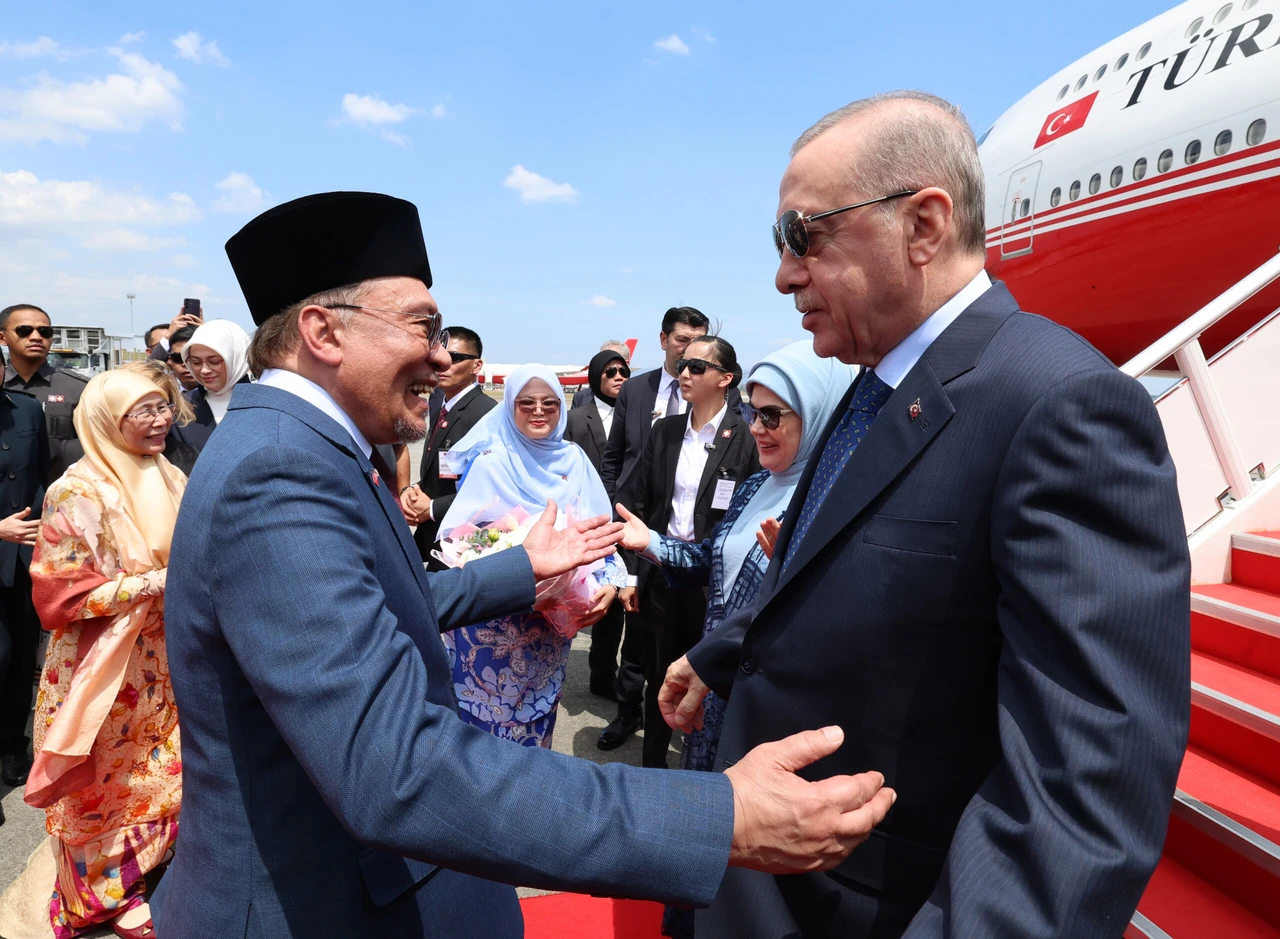 President Erdogan arrives in Malaysia for official visit