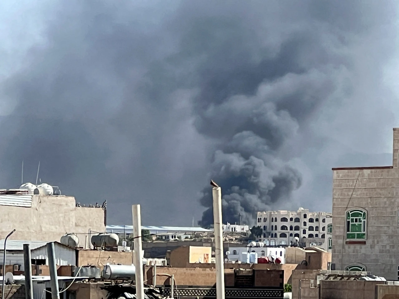 Israeli airstrikes reportedly hit Yemen’s Al Hudaydah