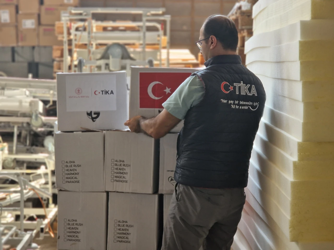 Turkish TIKA, NGOs mobilize 1,300 tons of humanitarian aid for Lebanon